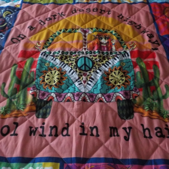 NEW Quilted Throw - Picture 2 of 7